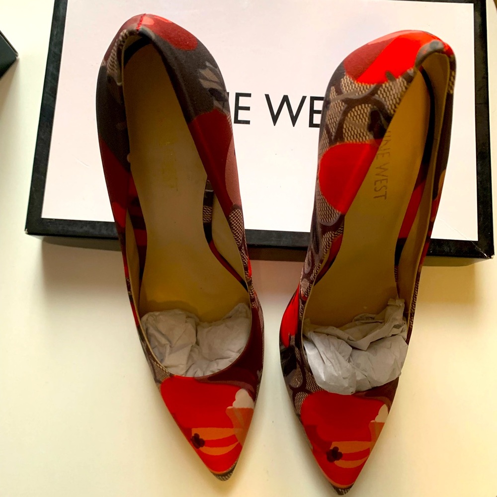 Beatiful Nine West 4” heel